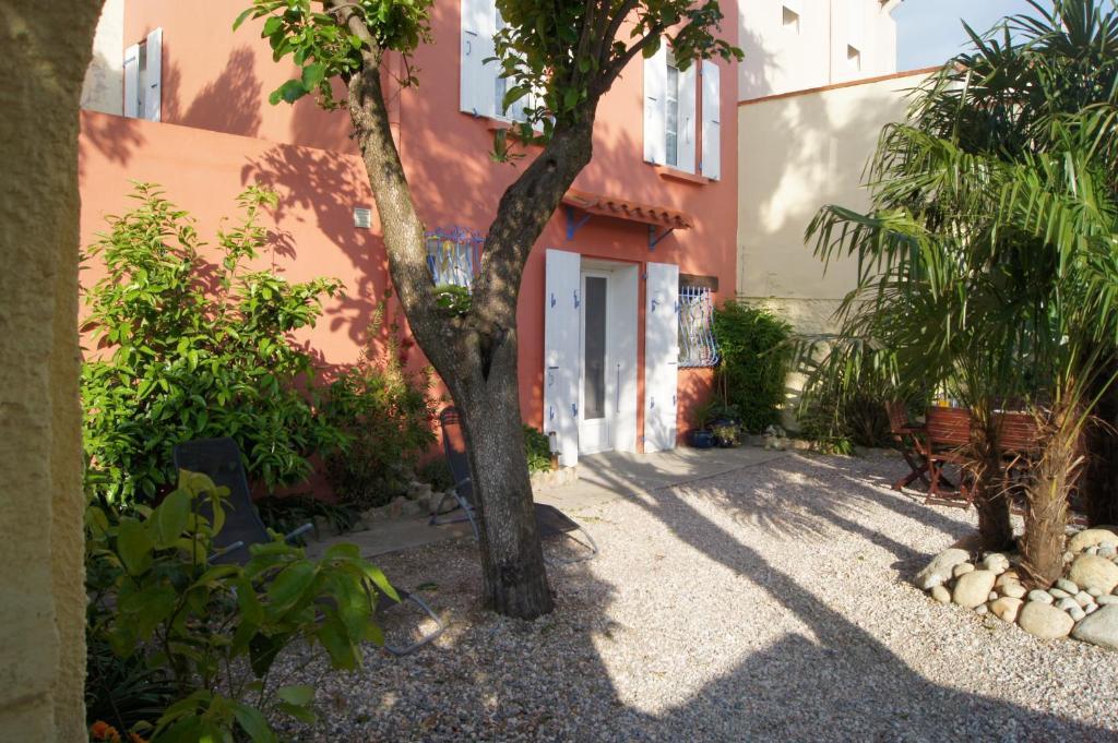 Bed and Breakfast L'Orangeraie Elne Exterior foto